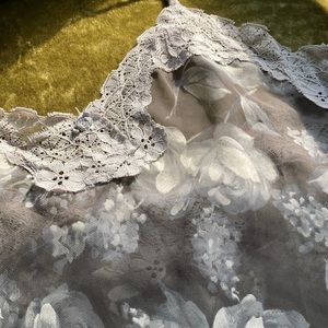 Oscar de la Renta Flirty Camisole